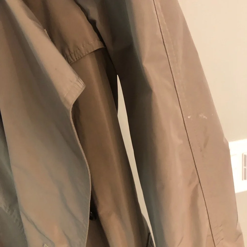 Burberry Tan Trench Coat with Hoodie - Picture 13 of 13